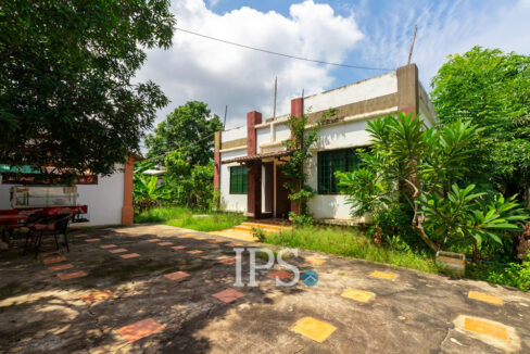 3 Bedroom House For Rent - Svay Dangkum