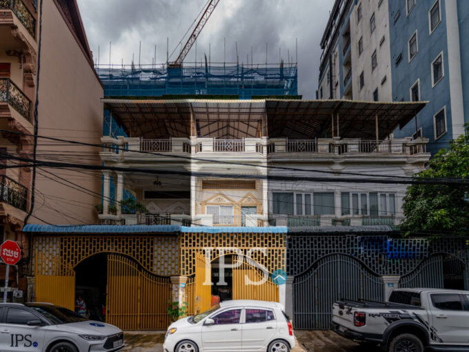 4 Bedroom Shophouse For Rent - Boeung Kak 1