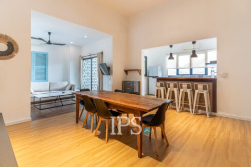 Renovated 3 Bedroom Apartment For Rent - Chey Chumneah