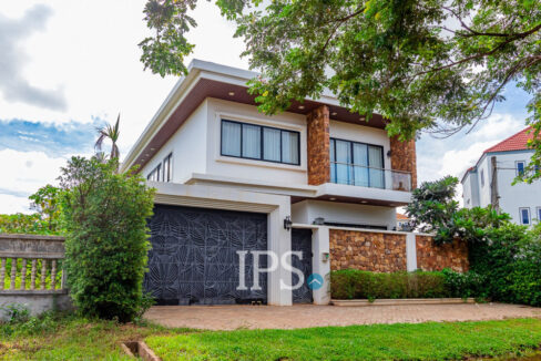 4 Bedroom Villa For Rent- Svay Dangkum