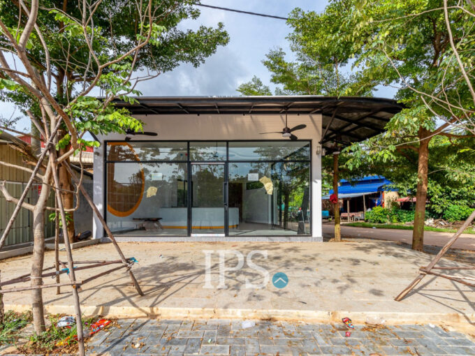 45 Sqm Retail Space For Rent - Sala Kamruek