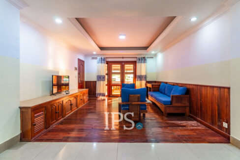 3 Bedroom Apartment For Rent - Svay Dangkum