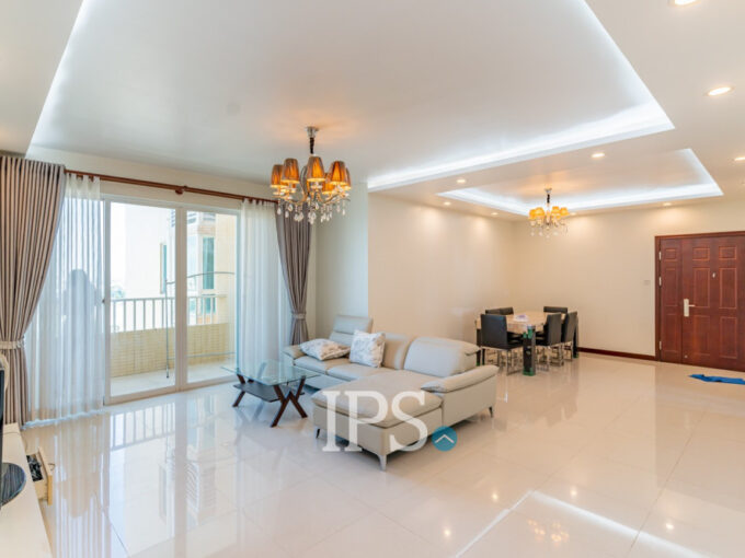 3 Bedroom Condo For Rent - Rose Condo