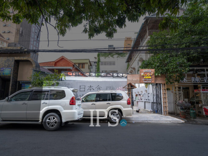 243 Sqm Commercial Space For Rent - BKK1