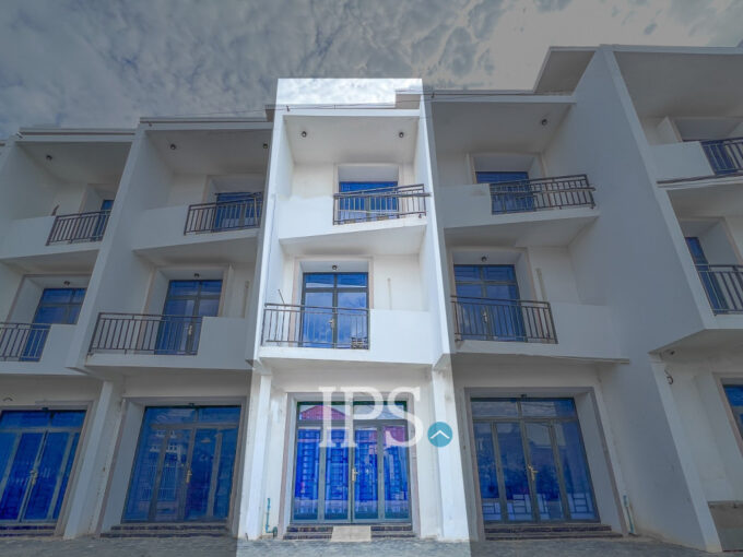 3 Bedroom House For Rent - Sala Kamreuk