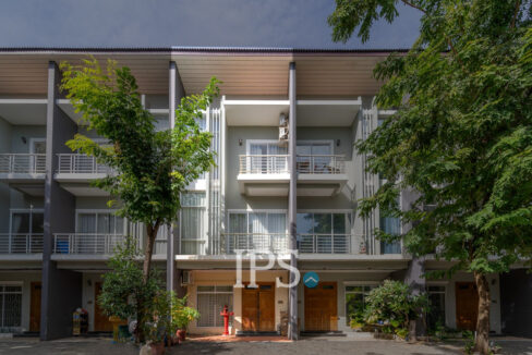 3 Bedroom House For Rent - Borey Premier