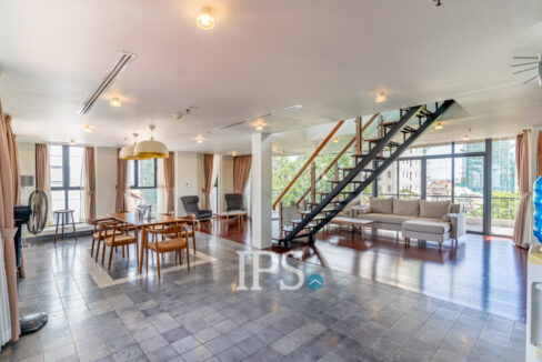 Duplex 3 Bedroom Penthouse For Rent - Wat Phnom
