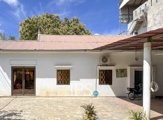3 Bedroom House For Rent - Sala Kamreuk