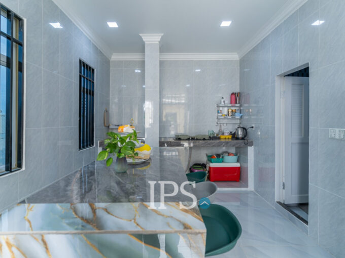 1 Bedroom Apartment For Rent - Tuek Thla