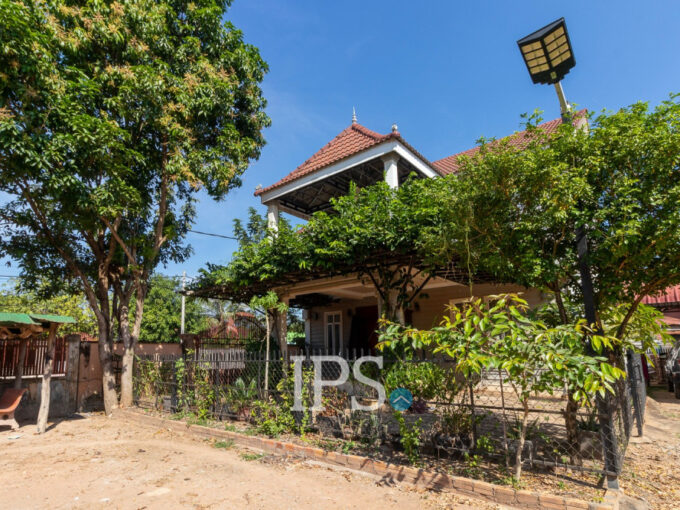 2 Bedroom House For Rent - Slor Kram