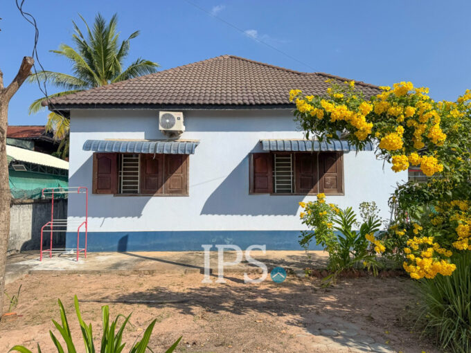 2 Bedroom House For Rent - Slor Kram