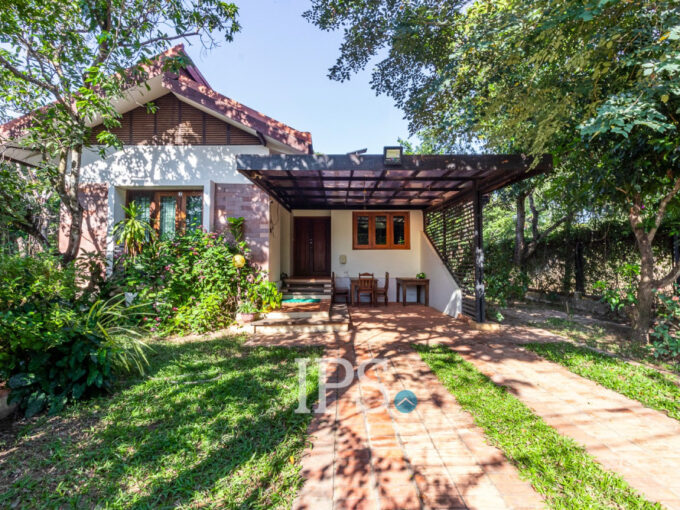 2 Bedroom Villa For Rent - Slor Kram