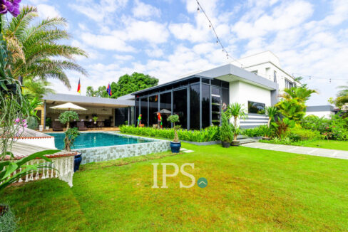 2 Bedroom Villa For Sale - Sala Kamreuk