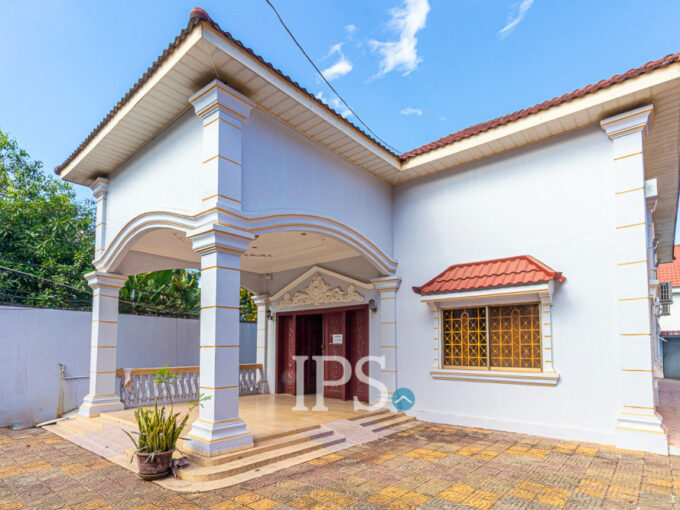 4 Bedroom House For Rent - Slor Kram