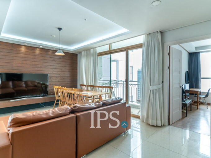 23th Floor 2 Bedroom Condo For Sale - De Castle Royal
