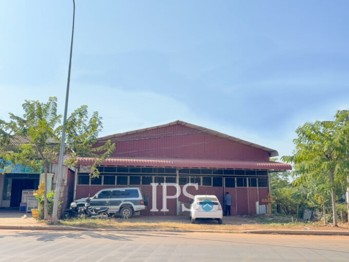 750 Sqm Warehouse For Rent - Chreav
