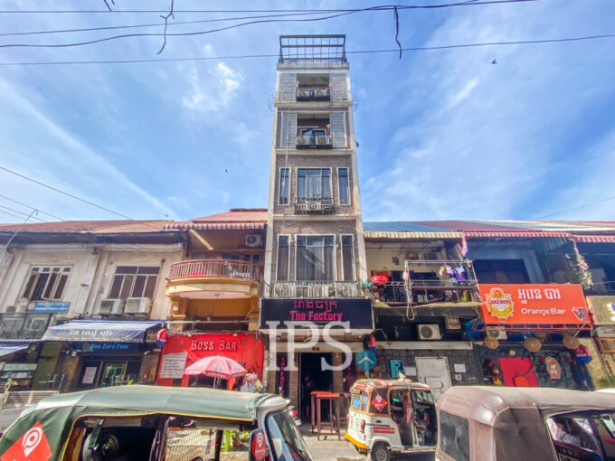 Bar For Sale Near Riverside - Wat Phnom