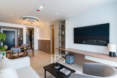 2 Bedroom Condo For Sale - Diamond Bay Garden