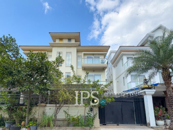 5 Bedroom House For Rent - Slor Kram