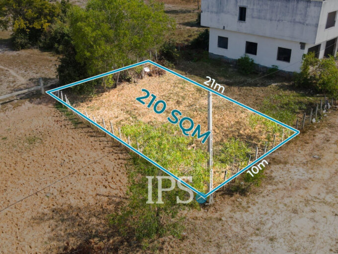 210 Sqm Land For Sale - Ampil