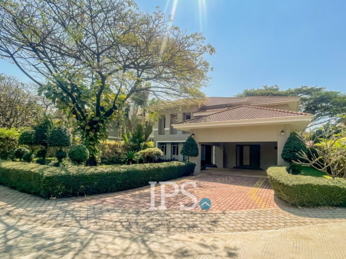 5 Bedroom Villa For Rent - Teuk Thla
