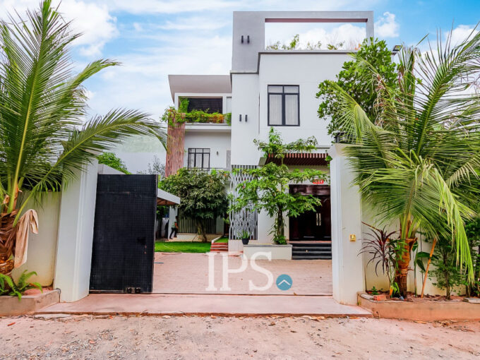 4 Bedroom Villa For Sale - Svay Dangkum