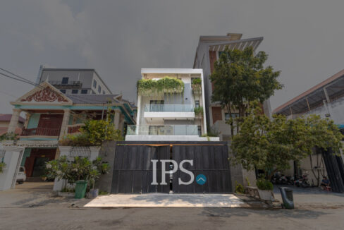 7 Bedroom Villa For Sale - Boeung Kak 2