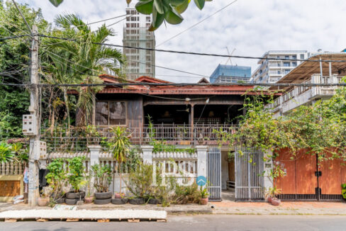 3 Bedroom Villa For Rent - Boeung Trabek