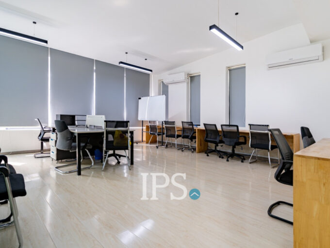40 Sqm Office Space For Rent - BKK1