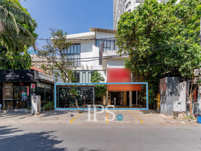 210 Sqm Retail Space For Rent - BKK1