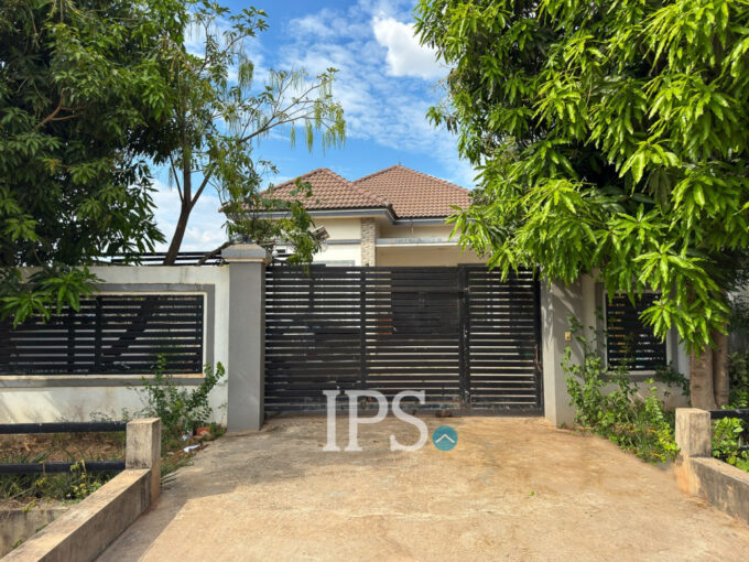 2 Bedroom House For Sale - Sala Kamreuk