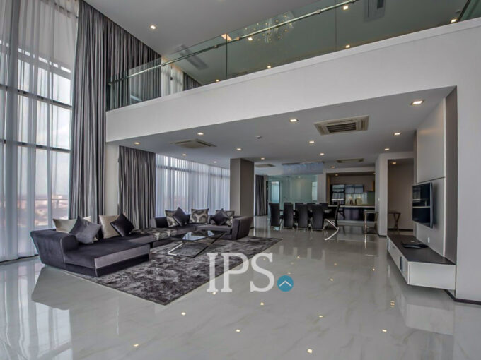 5 Bedroom Duplex Penthouse Serviced Apartment For Rent - Beoung Raing
