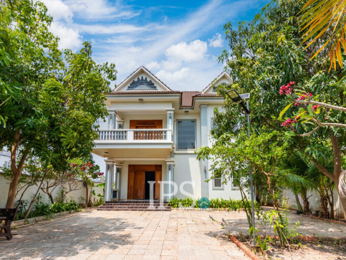 4 Bedroom Villa For Rent - Svay Dangkum