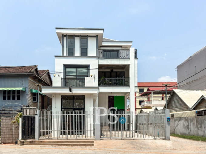 512 Sqm Commercial Building For Rent - Slor Kram