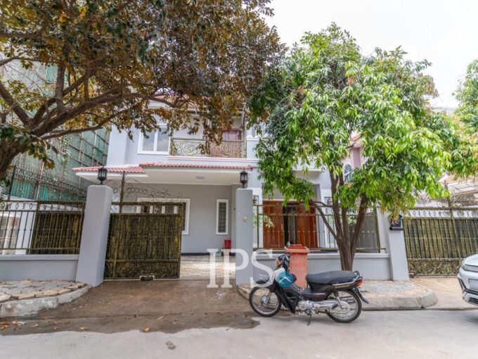 5 Bedroom Villa For Rent - Bassac Garden City