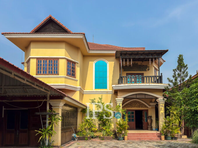 6 Bedroom House For Rent - Svay Dangkum