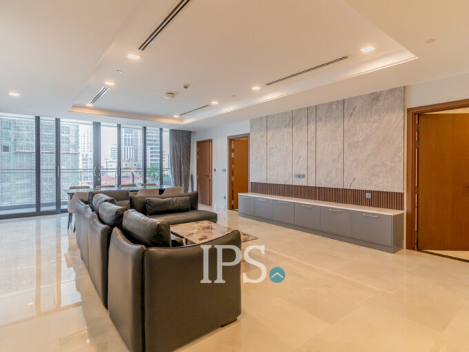 3 Bedroom Serviced Apartment For Rent - BKK1