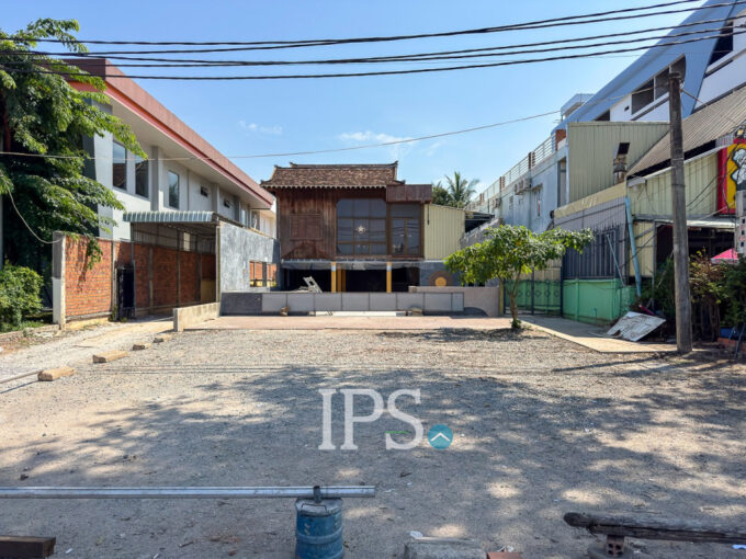 372 Sqm Commercial Space For Rent - Svay Dangkum