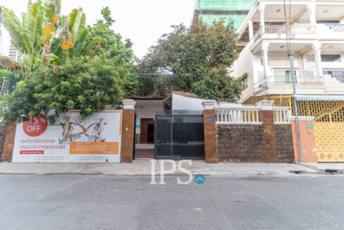 4 Bedroom Commercial Villa For Rent - Boeung Trabek