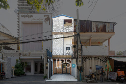 92 Sqm Retail and 4 Units Apartment For Rent - BKK1