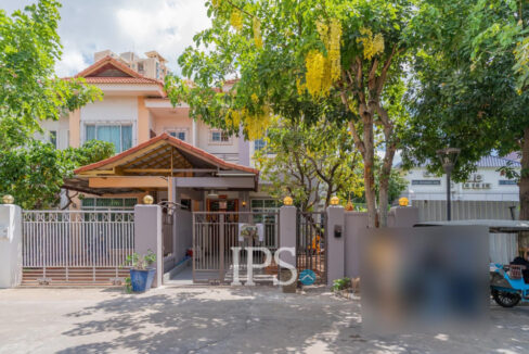4 Bedroom Villa For Rent - Bassac Garden City
