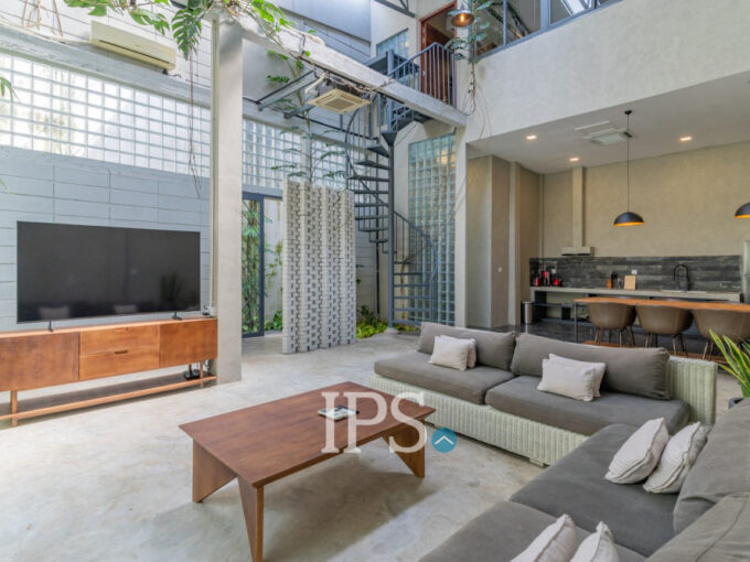 Renovated 2 Bedroom Townhouse For Rent - Tonle Bassac