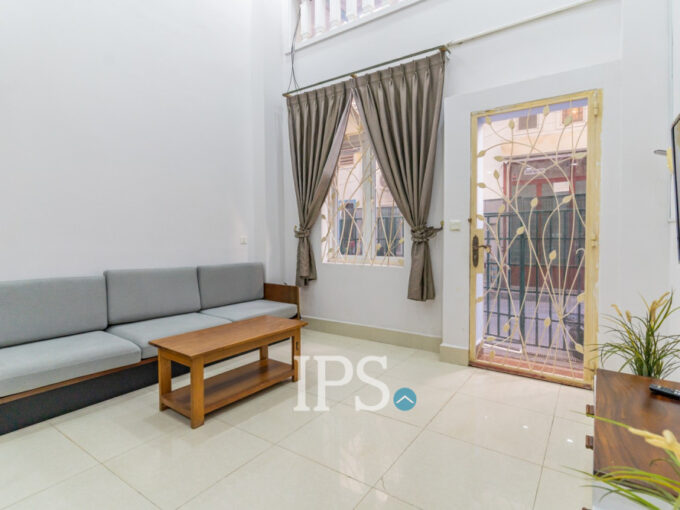 3 Bedroom Townhouse For Rent - Phsar Kandal 1