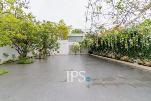 5 Bedroom Holiday Home For Rent - Koh Krabei