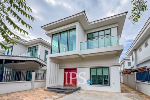 4 Bedroom Villa For Rent - Borey Tourism
