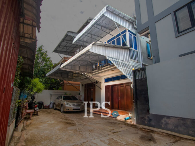 4 Bedroom Flat For Sale - Slor Kram