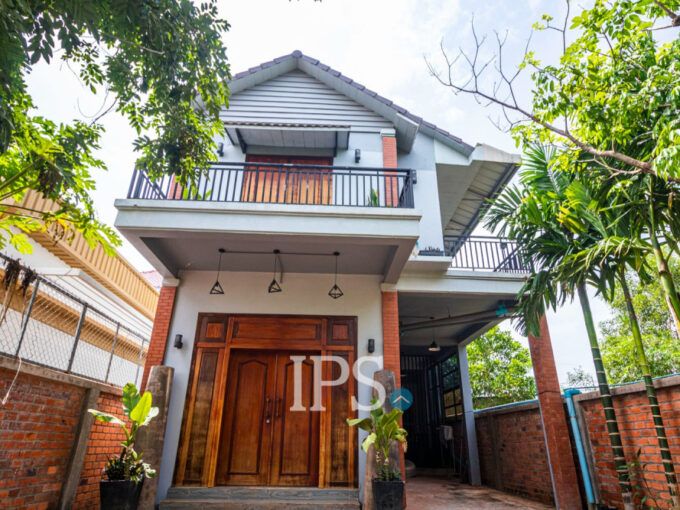 3 Bedroom Villa For Rent - Svay Dangkum
