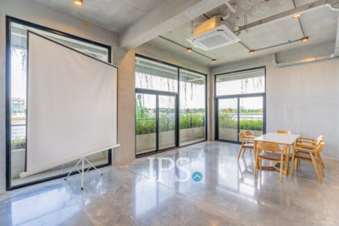 37.5 Sqm Office Space For Rent - Tonle Bassac