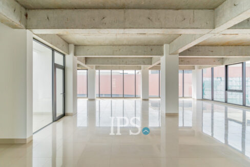 200 Sqm Office Space For Rent - Nirouth