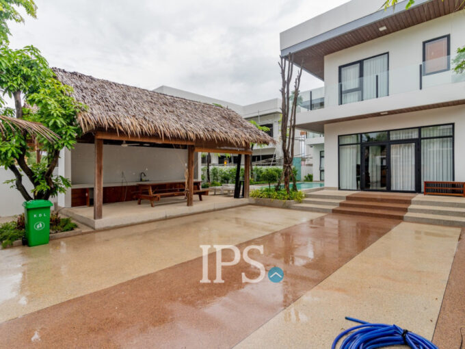 3 Bedroom Villa For Sale - Royal Beach  Residence